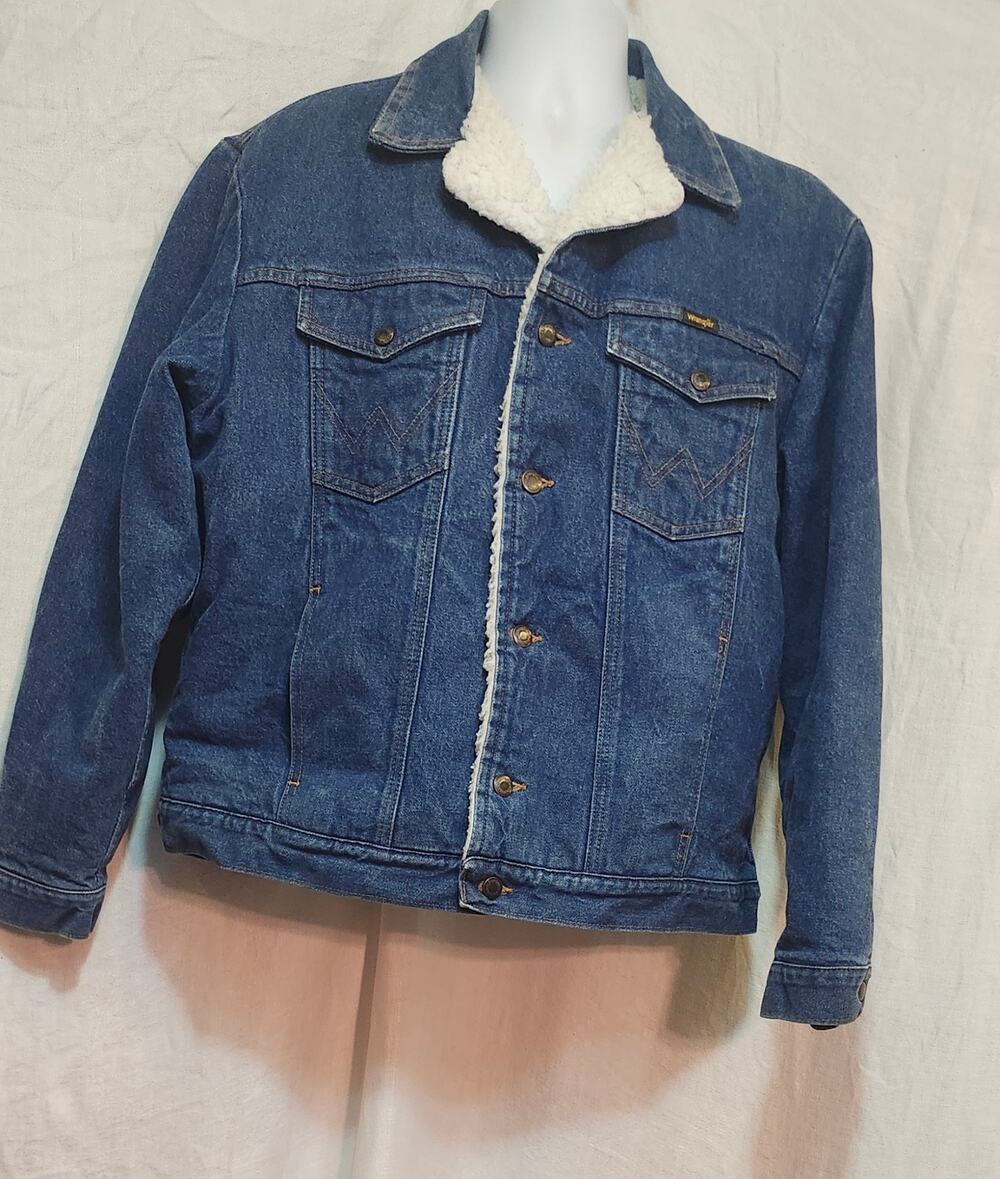 Men's Wrangler Size Large Sherpa Lined Denim Jacket Button Up Warm